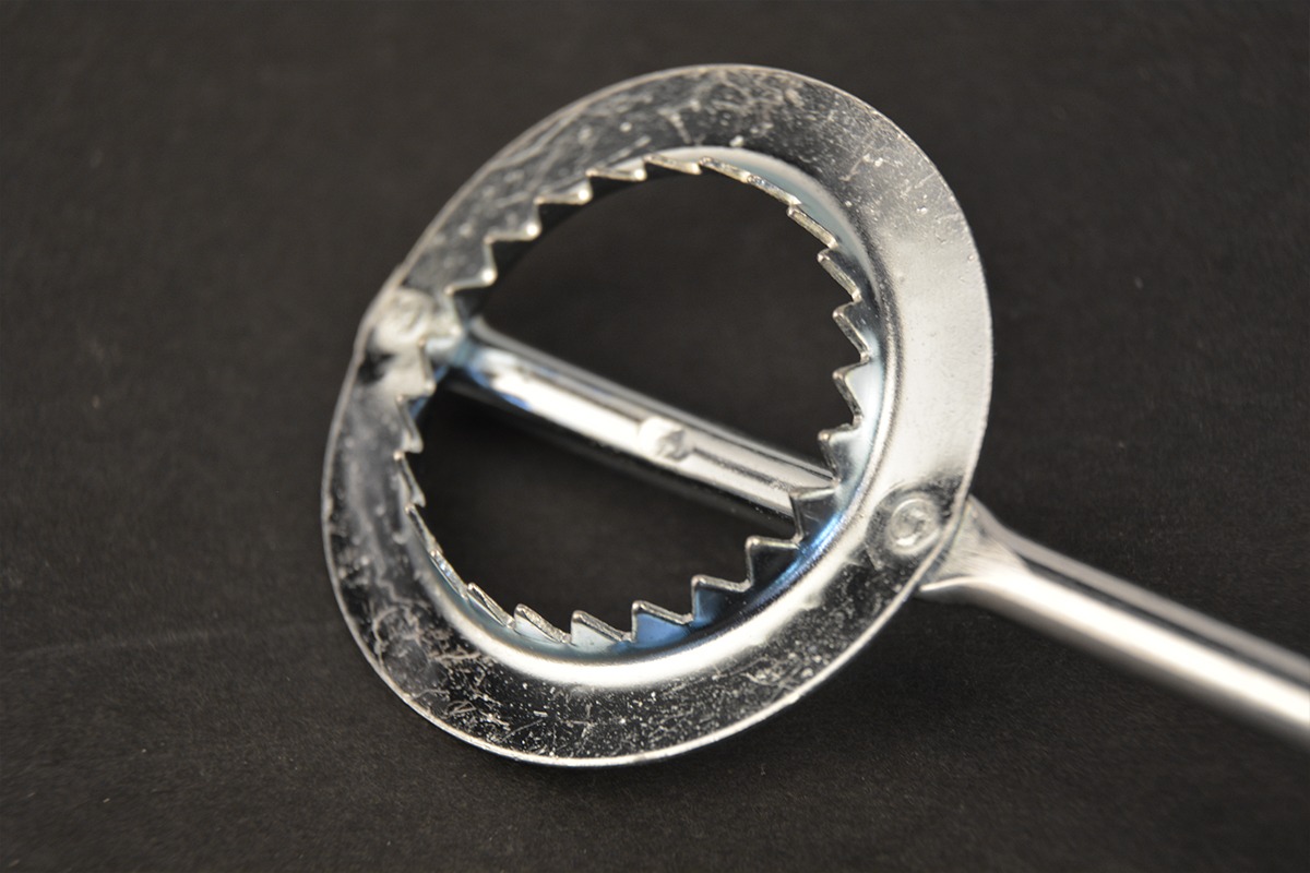 FISH CLEANER KNIFE ROUND